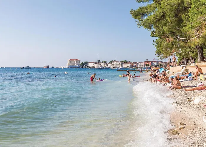 Apartment Two-bedroom In Porec Radmani